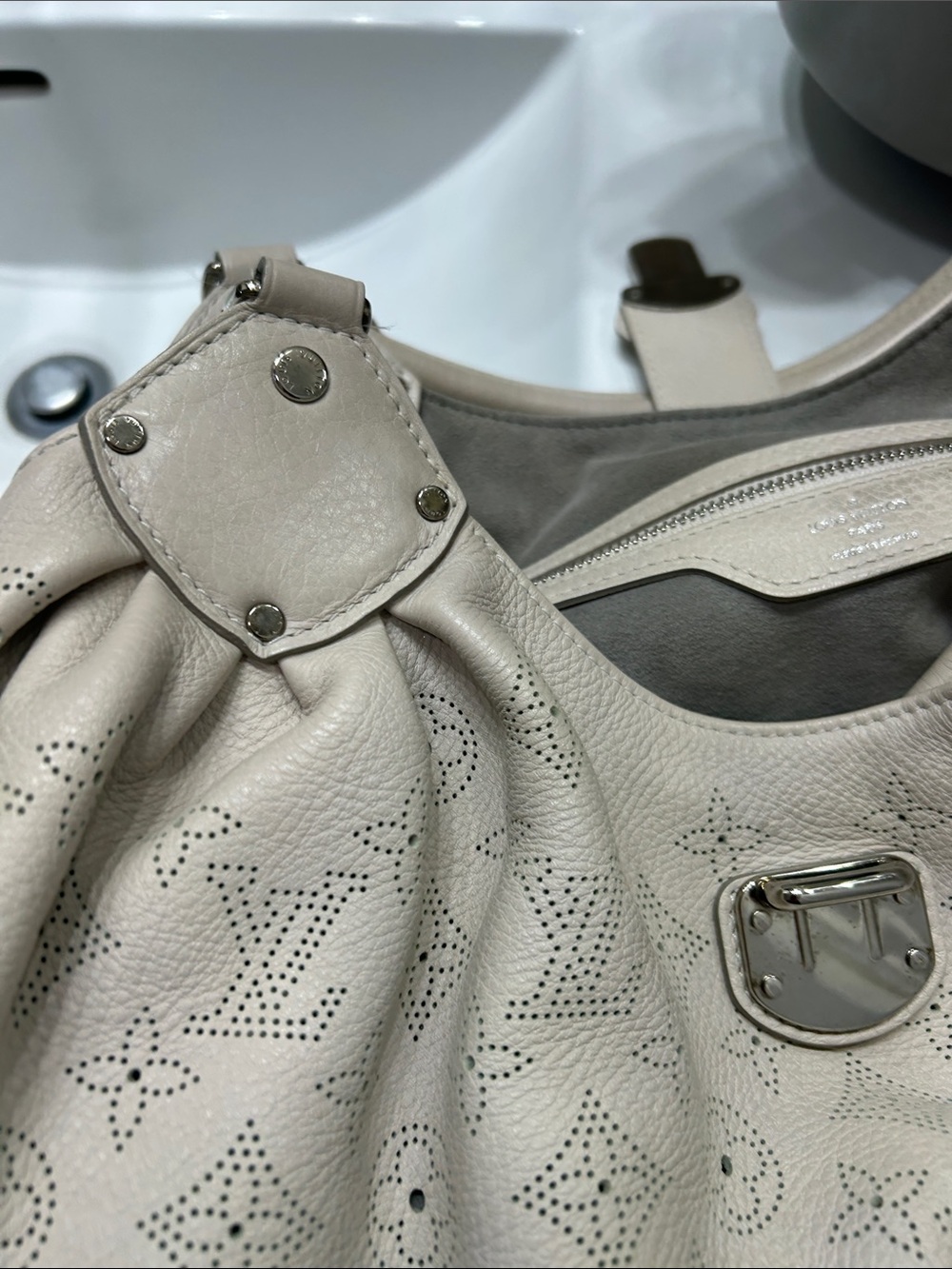 Louis Vuitton Perforated Cream Leather Shoulder Bag with Silver Hardware - Picture 9 of 16